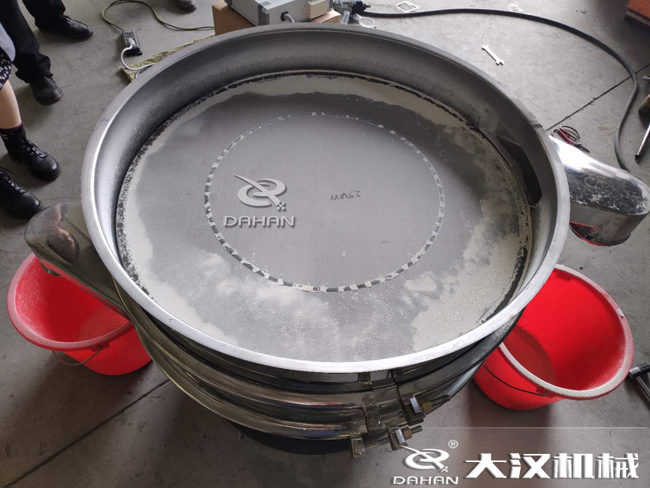 篩分過(guò)程中帶有水分的物料會(huì)影響篩分效果嗎？